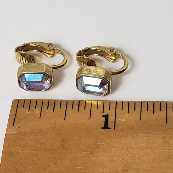 VINTAGE AVON Aurora Borealis Enamel-cut Clip-on Earrings - Picture 3 of 5